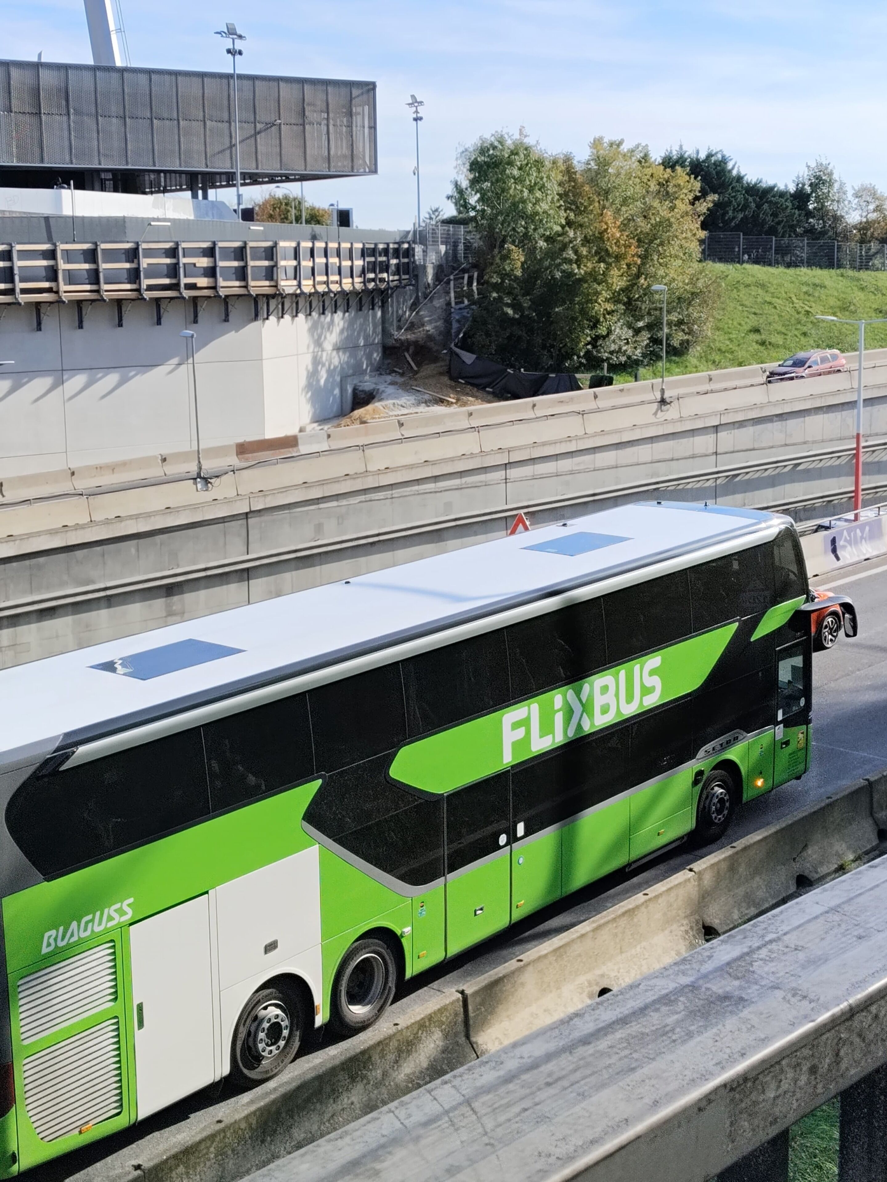 Foto - FAVORIT-ROOMS , direkt Metro connection U1 to Centralstation , City-Center and Airport