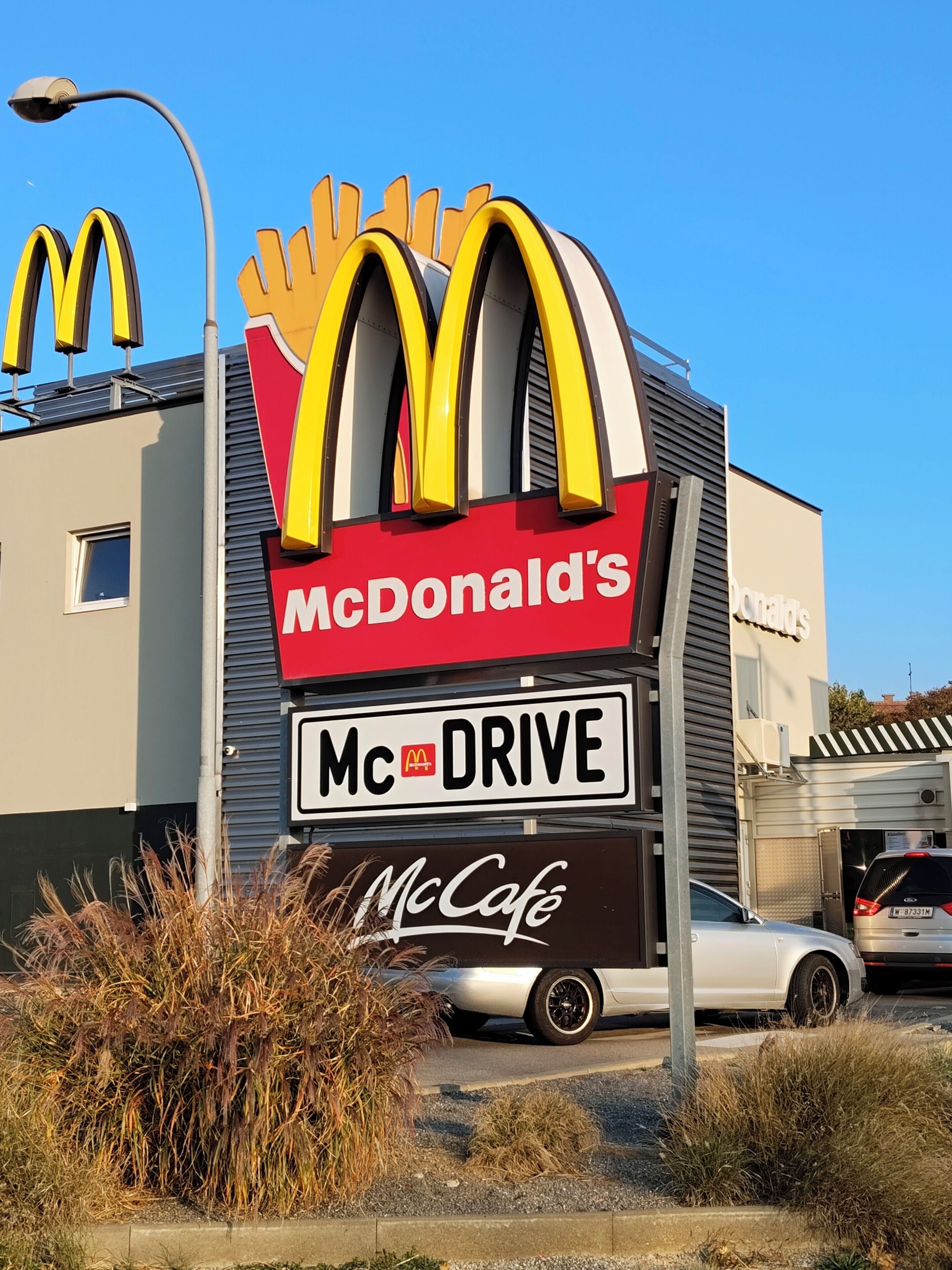 Foto - FAVORIT-ROOMS , direkt Metro connection U1 to Centralstation , City-Center and Airport