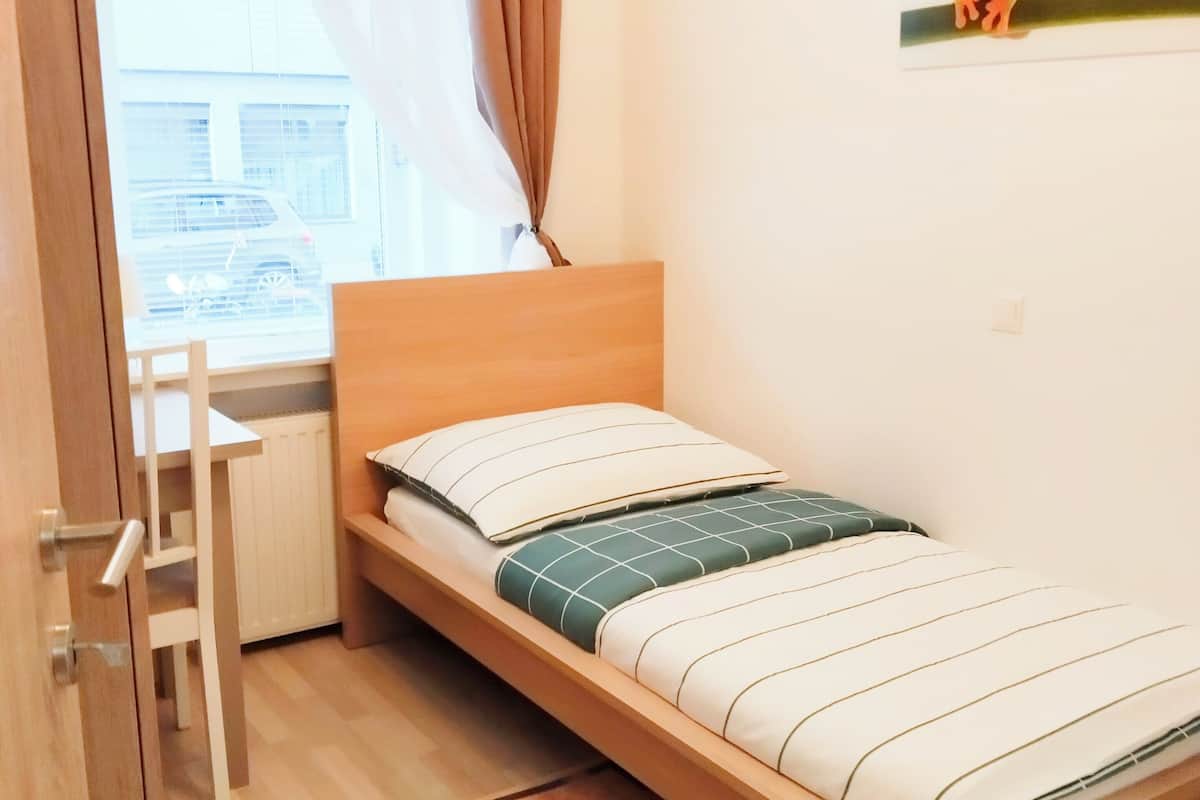 Basic - Einzelzimmer, Stadtblick (n13) | Gratis wi-fi