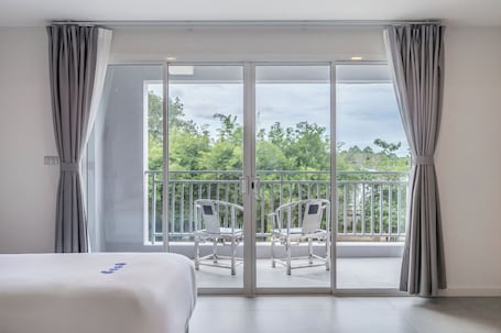 Deluxe Twin Room | View from room