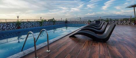 Rooftop pool