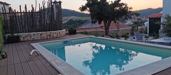 In the heart of the medieval town next to Penela Castle.