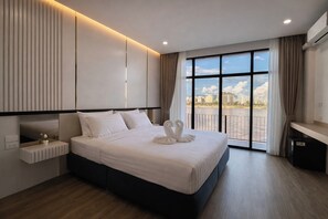 Superior Double Room, River View | Hypo-allergenic bedding, desk, iron/ironing board, free WiFi - View khong Hotel (Chiang Saen)