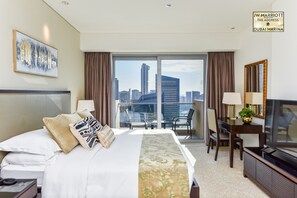 1 dormitori, planxa i posts de planxar, wifi i roba de llit 