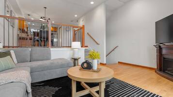 TV, fireplace, offices