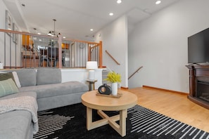 TV, fireplace, offices