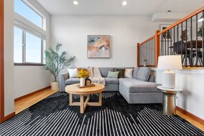 TV, fireplace, offices