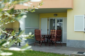 Executive Apartment, Multiple Beds, Refrigerator & Microwave, Garden View (Marina - 700 Rose M) | Terrace/patio - Marina Apartment Rose M (Piran)