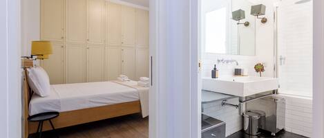 2 عدّة غرف نوم ومكواة/لوح كي وواي فاي وملاءات أسرّة