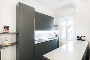 Fridge, microwave, oven, stovetop - Easylife - Elegance and design in Solari Area (Milano)