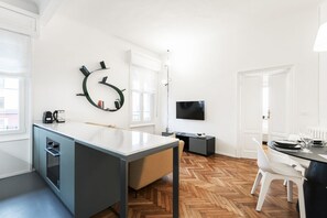 Interior - Easylife - Elegance and design in Solari Area (Milano)