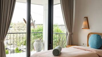 Luxury Villa, Pool View, Poolside | 4 bedrooms, in-room safe, individually decorated, individually furnished