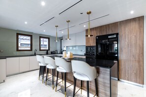 Apartment - DXB - Balqis Residence - Villa V02 - PJ (Dubai)