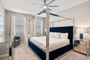 14 室のベッドルーム、アイロン / アイロン台、旅行用ベビーベッド、WiFi (無料)