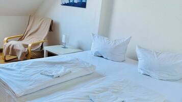 4 bedrooms, WiFi, bed sheets