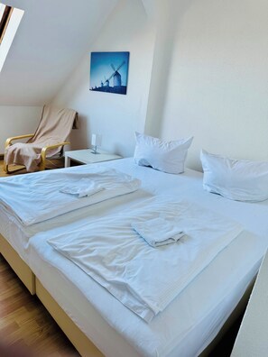 4 bedrooms, WiFi, bed sheets