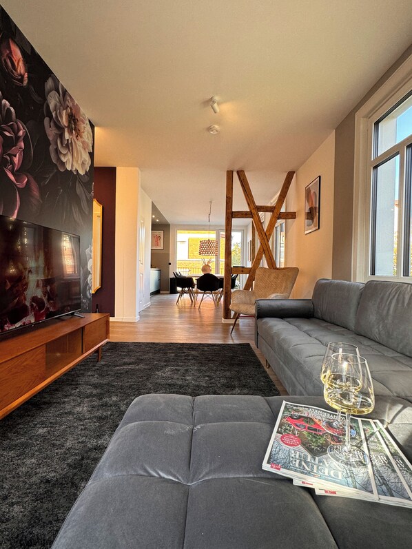 تلفزيون ذكي