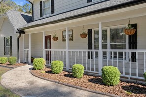 تفاصيل الفندق من الخارج