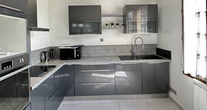 CHAMBRE LUXUEUSE PRES DE PARIS LA DEFENSE