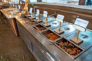 Free daily buffet breakfast
