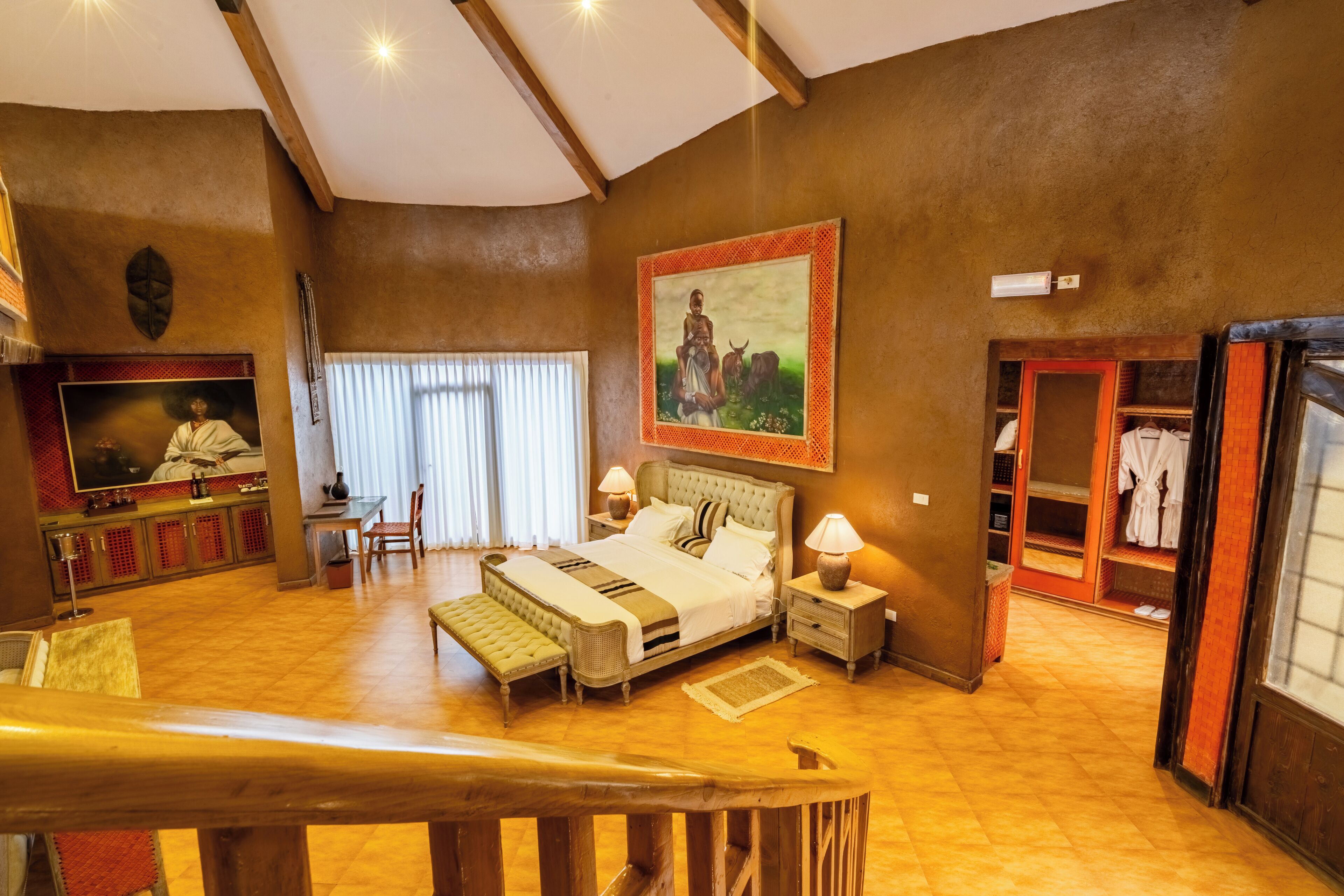 Individually decorated, desk, free WiFi