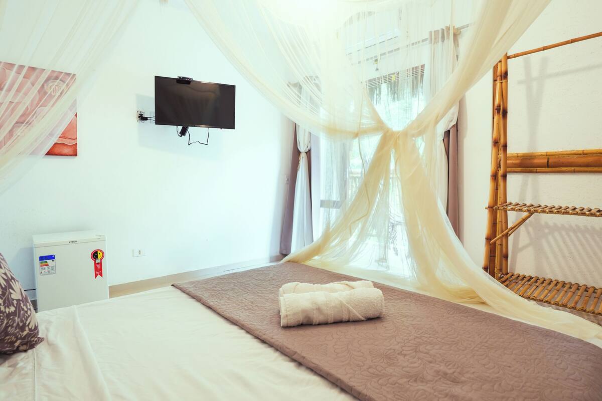 1 bedroom, free WiFi, bed sheets