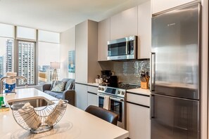 Fridge, microwave, oven, stovetop