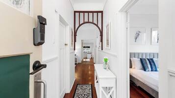 4 camere, ferro/asse da stiro, Wi-Fi gratuito, lenzuola