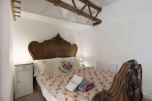 Cottage | 1 camera, ferro/asse da stiro, Wi-Fi gratuito, lenzuola