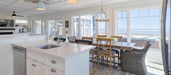 Plover Dunes: Modern, family/golf beachfront retreat on breathtaking P.E.I.