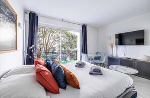 Bügeleisen/Bügelbrett, kostenloses WLAN