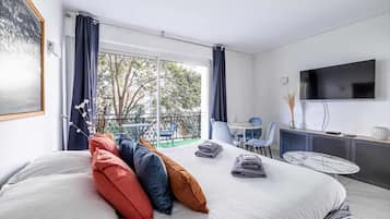 1 bedroom, iron/ironing board, WiFi