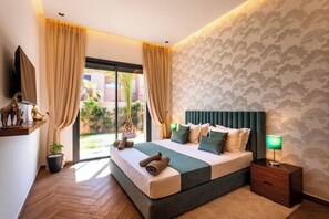 4 bedrooms, travel cot, WiFi, bed sheets