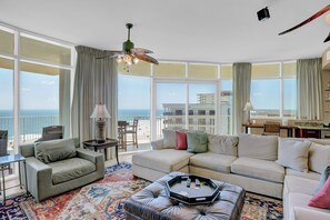 Smart-TV, Kamin, DVD-Player