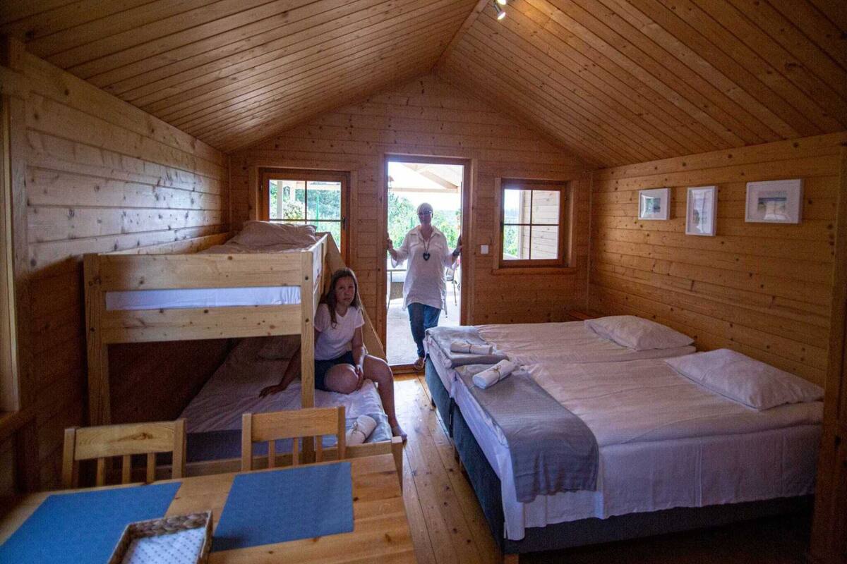 Comfort Bungalow, 1 Bedroom | 3 bedrooms, individually furnished, bed sheets