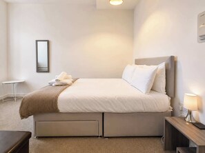 1 Schlafzimmer, Bügeleisen/Bügelbrett, Internetzugang, Bettwäsche