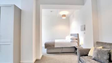 1 chambre, fer et planche Ă repasser, accĂšs Internet, draps fournis