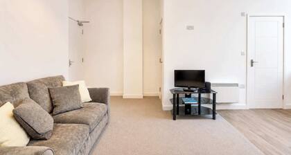 Modern new redeveloped studio Apartment in Clacton