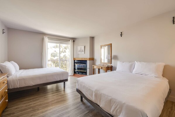 12 soverom, strykejern/-brett, reiseseng for barn og wi-fi