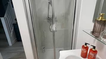 Shower, eco-friendly toiletries