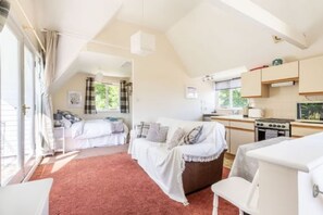 Apartment | 1 bedroom - Host Stay The Lodge at Alderfen View (Norwich)