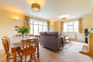 Apartment | 2 bedrooms - Host Stay The Hideaway (Wells-next-the-Sea)