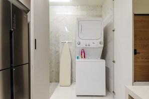 Apartment - w Divine 2BR w/ Modern Balcony in Polanco (Mexico City)