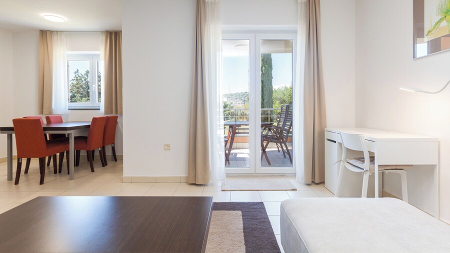 Marina Apartment Ostro 313