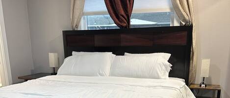 3 chambres, fer et planche à repasser, Wi-Fi gratuit, draps fournis