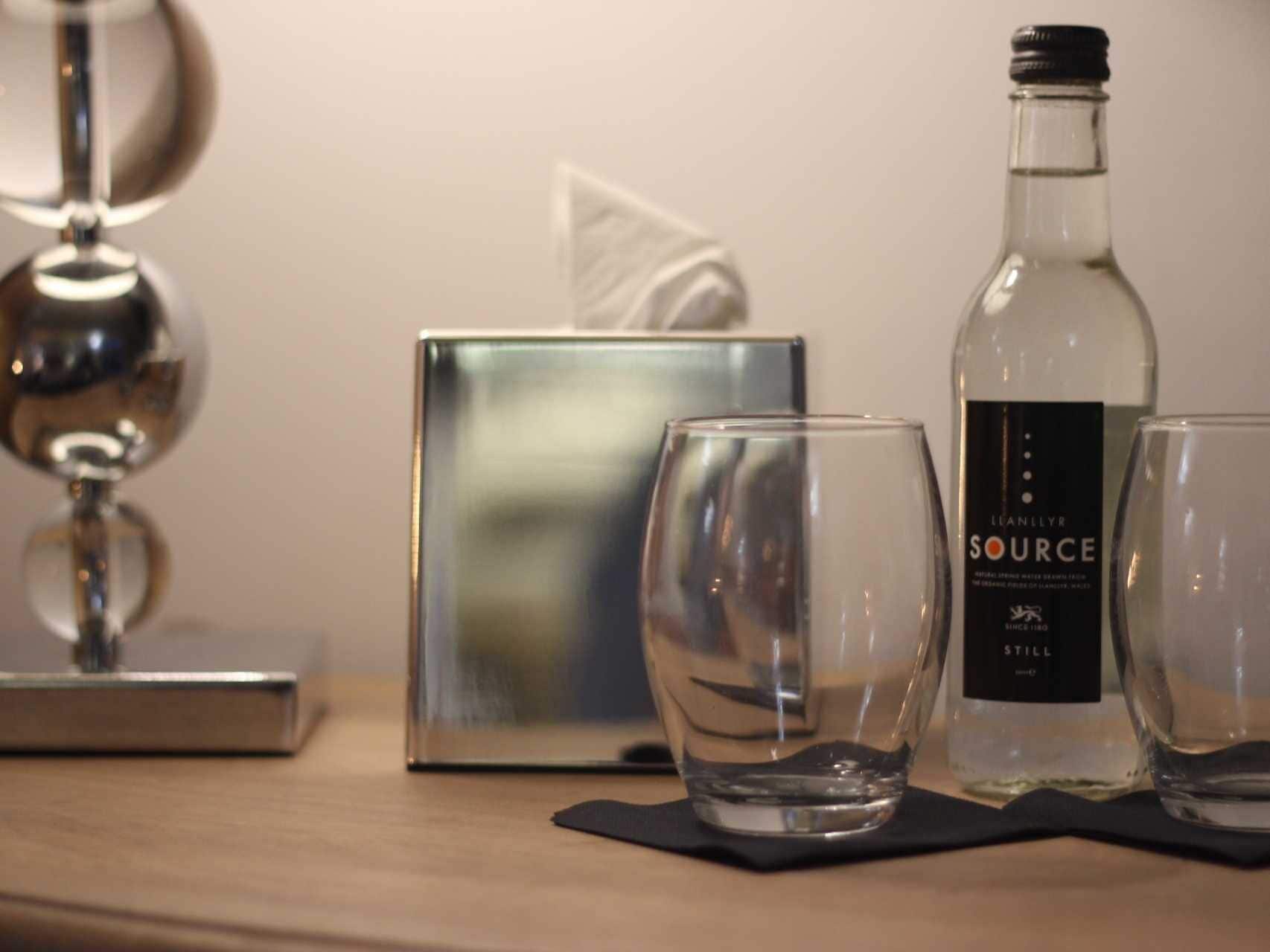 Camera Deluxe | Pasti in camera