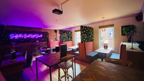 Bar (on property) - The Suffolk Hotel (Haverhill)