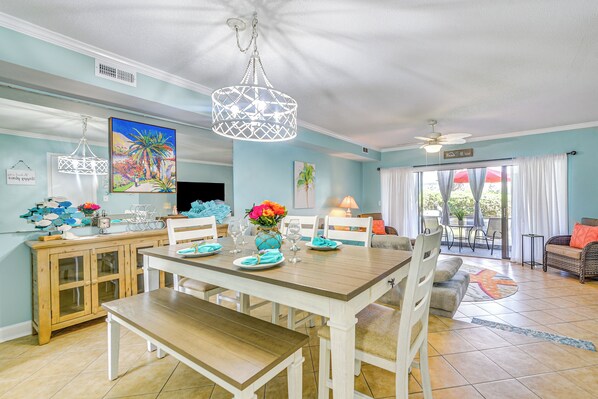 Apartment (2 Bedrooms) | Interior - 1 Mi to Beach: Grand Strand Gem w/ Patio & Pool! (North Myrtle Beach)