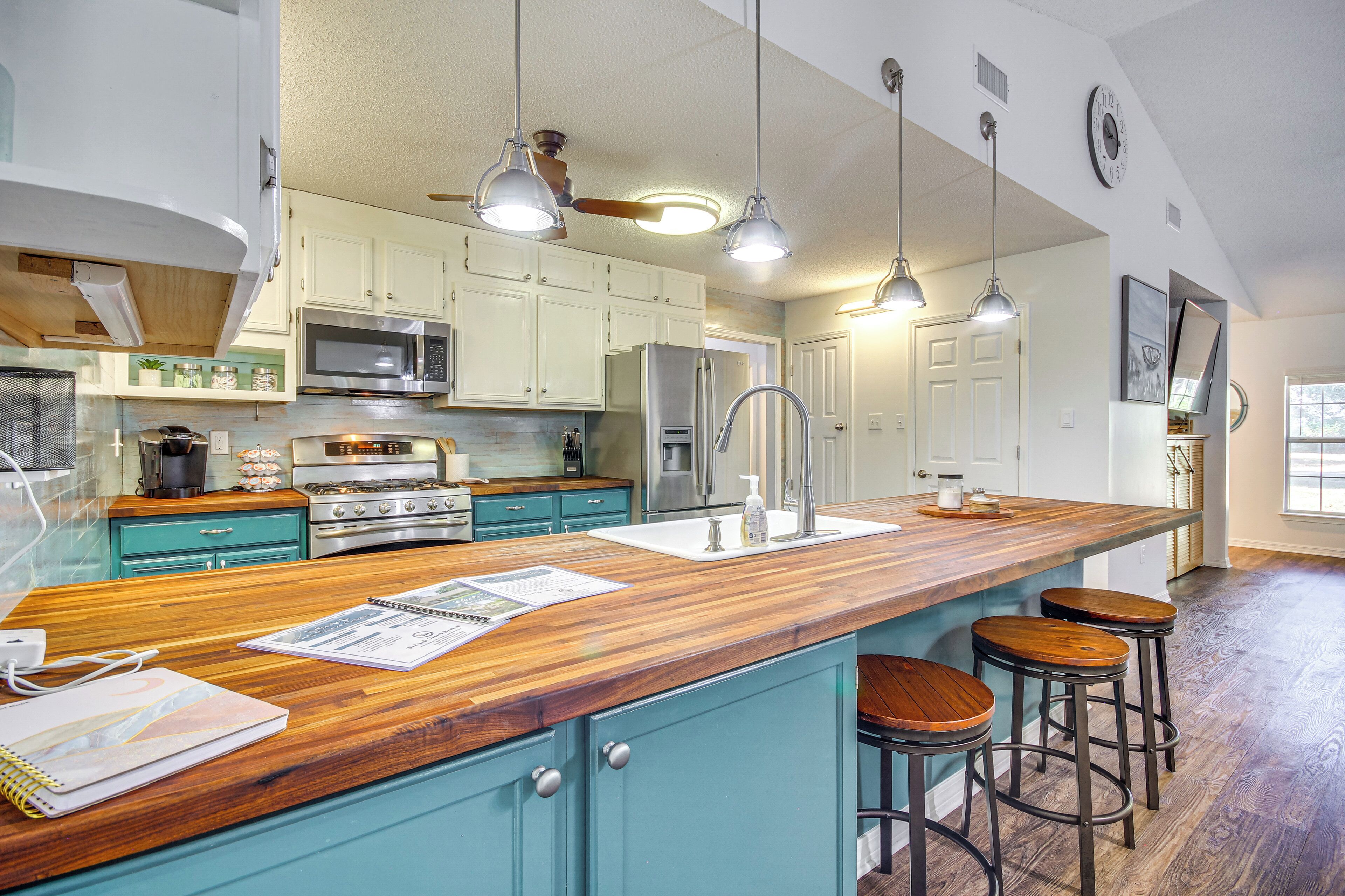 House (3 Bedrooms) | Interior