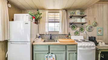 House (1 Bedroom) | Interior